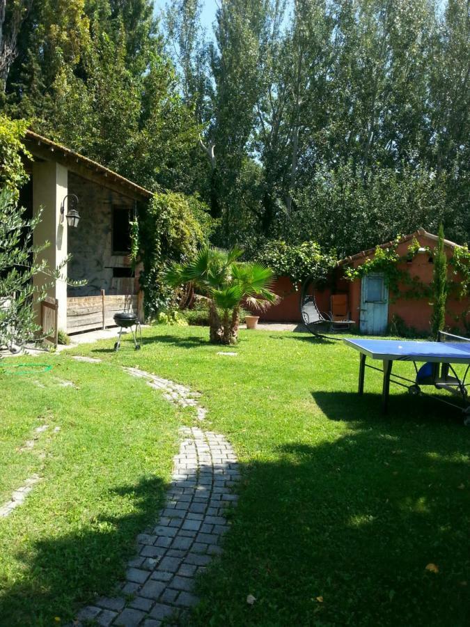 Entraigues-sur-la-Sorgue Le Mas Des Platanes מראה חיצוני תמונה