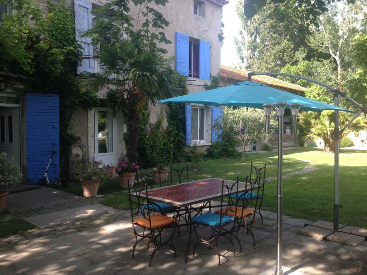 Entraigues-sur-la-Sorgue Le Mas Des Platanes מראה חיצוני תמונה